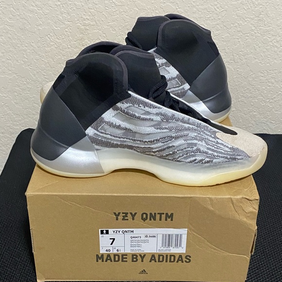 Mens Adidas Yeezy Quantum sz 7 - Picture 2 of 6